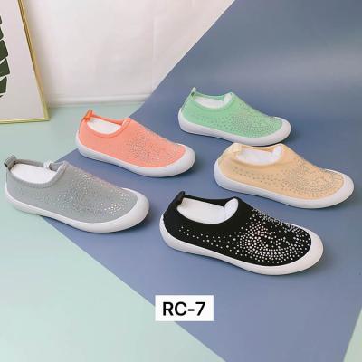 China Fashion Trend New Diamond Decoration Cotton Lightweight Anti-slippery Sports Shoes For Women Ladies for sale