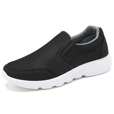 China Fashion trend Korean version large size sneakers bottoms durable running women's breathable sports shoes for sale