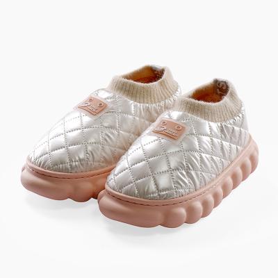 China Fashion Trend Women's Winter Match Household Cotton Soft Bottom Indoor Warm Thick Waterproof Shoes for sale