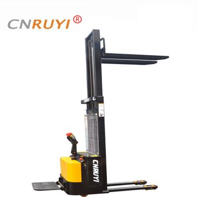 China Hotels 2 Ton Electric Pallet Stacker For Transporting Goods for sale