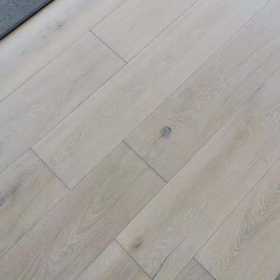 China Traditional Parquet 15mm Barn Oak Brushed Matt Lacquer Engineered Wood Flooring for sale