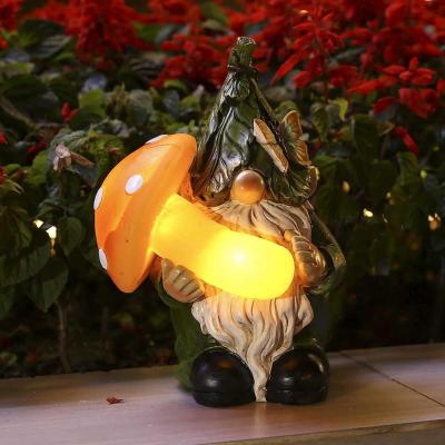 China Hot Sale Europe 2021 Resin Garden Decor Outdoor Life Size Cute Mushroom Gnomes Solar Light Statue for sale