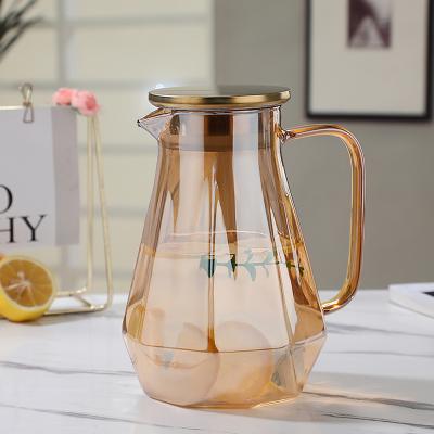 China Stored clear glass water pitcher with handle pyrex water carafe hot glass water jug ​​glass pitcher for sale