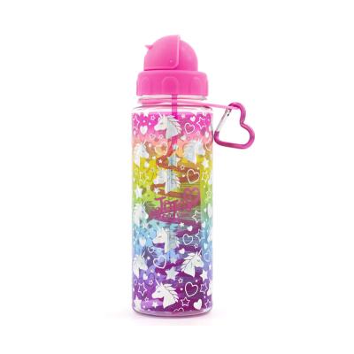 China 700ml Viable Sparkle Water Bottle Plastic Tritan Tumbler With Twist Straw And Heart Key Chain For School for sale