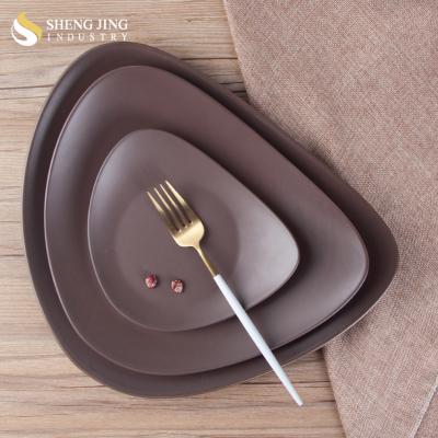 China Viable Brown Color Porcelain Triangular Dinnerware Restaurant Theme Tray for sale