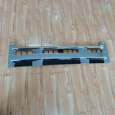 China PLASTIC Grill Truck Spare Part Body Parts Truck Metal Plastic Grill For ISUZU NPR 2009 2008 ON for sale