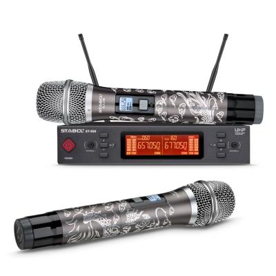 China Wireless Portable Radio 2 Channels Low Price Microphone Handheld Microphone For Teaching for sale