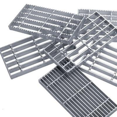 China Industrial 304 Stainless Steel Bar Fence Drainage Channel Serrated Steel Grating for sale