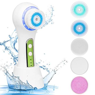 China 2021 New Waterproof Electric Facial Cleansing Brush DEEPLY CLEANING Silicone Rotating Rechargeable Silicone Face Brush To Remove Blackhead for sale