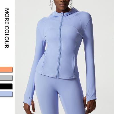 China Sustainable 2023 Hot Sale Slim Fit Yoga Jacket Zipper Long Sleeve Outdoor Gym Training Yoga Sports Coat For Women for sale