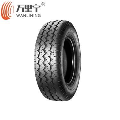 Chine 235 55 R17 285 65 R17 17 Inch High Performance Suv Tire Malaysia Nature Rubber à vendre