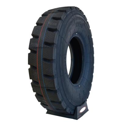 Cina Mining Truck Tire 1200r20 Overloading 200 % 1100R20 With Tube/Tubeless Tire in vendita