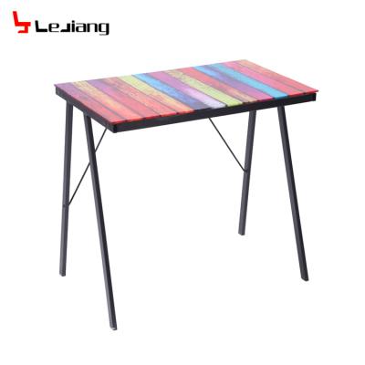 China The latest simple style free sample simple design computer table/computer table models with prices for sale