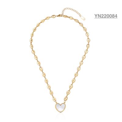 China Women Girls Trendy Heart Pendant Necklace Europe USA Shell Heart Charm Choker for sale