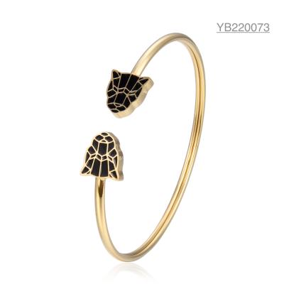 China Brazalete abierto de acero inoxidable de oro de 18 quilates Brazaletes de esmalte de leopardo negro en venta