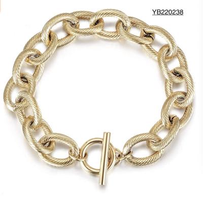 China American Fashion 14 Karat Gold Charm Armband INS Style Simple Gold Buckle Bangle zu verkaufen