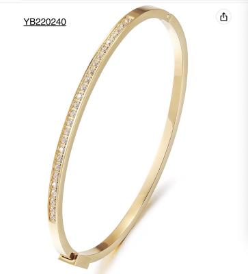 Cina Bling Bling All Rhinestone Snap On Braccialetti con ciondoli in oro per donna in vendita