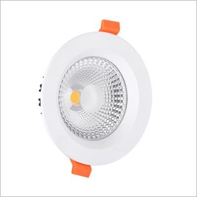 China Indoor nordic 8w cob led down dim light ip44 to heat cct recess downlight for sale