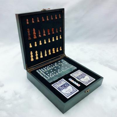 China Farming 4 in 1 Wholesale Travel Poker Set Wooden Chess Board Games Set With Poker Dice Checkers Domino Backgammon Gift Set for sale