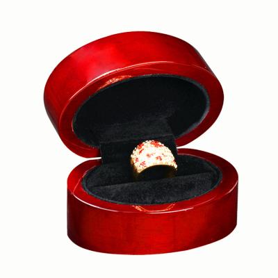 China Luxury Exquisite Custom Logo Round Wooden Ring Case For Ring Jewelery Packaging Display Storage Jewelry Box Factory Wedding Mens Womens for sale