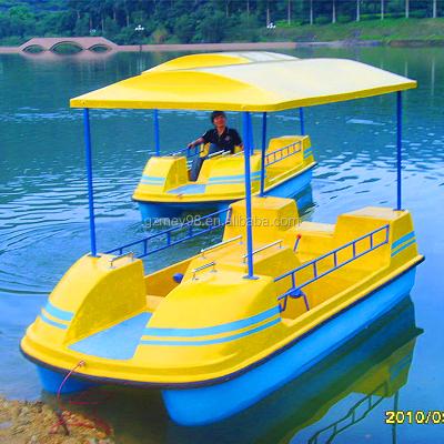 China Pedal Boat On The Sea Factory Hot Selling Four-seats Fiberglass Pedal Boat Funny Adult (M-013) For Water Park Amusement for sale