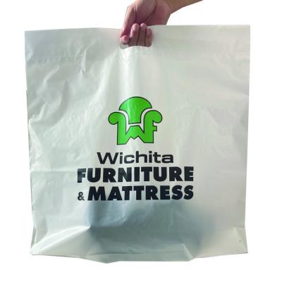 China Customized Recyclable Factory Wholesale Environmental Protection Printing PE Die Cut Shopping Bag Handle Plastic Packaging Bag for sale