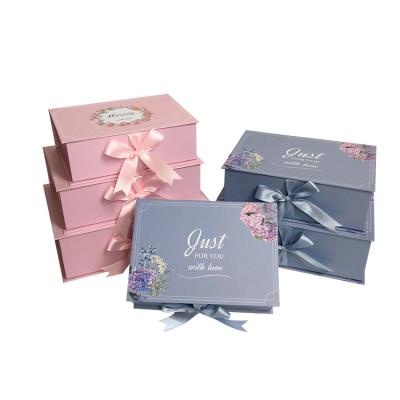 China Handmade Customize Pink Flower Gift Box Large Chocolate Blue Packaging Box Gift Storage Paper Box With Bowknot for sale