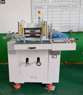 China Computer Embossing Auto CNC Die Cutting Machine / Automatic Die Cutting Equipment for sale