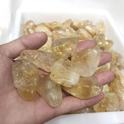 China Wholesale Natural Polishing Citrine Quartz Stone China Yellow Crystal Gravel Tumbled Stone for sale