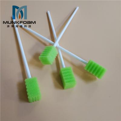 China Munkcare Eco-Friendly Disposable PU Foam Oral Swabs For Mouth Cleaning Sponge Sticks With Prepared Baking Soda for sale