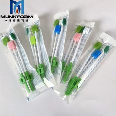 China MUNKCARE Hospital Disposable Suction Swab Medical Use Toothbrush Sponge Oral Care Kit for sale