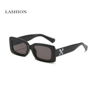 China Fashion Sunglasses 2022 Women Square Plastic Rectangle Fashion Sunglasses Women Or Men New Design Sunglasses 2223 Sunglasses for sale