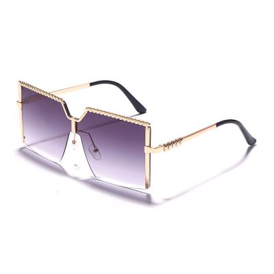 China Fashion Sunglasses New Fashion Half Frame Unisex Metal Eye Use Gradient Women's Retro Square Sunglasses for sale