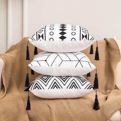 China Bohemian Pom Pom Pillow Covers 45 x45 Soft High Quality Geometric Velvet Cushion Covers Tassel for sale