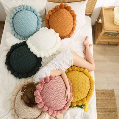 China Anti-Static Sunflower Shape Die Cut Knitted Round Stuffed Luxury Seat Throw Cushion Pillow For Home Decor for sale