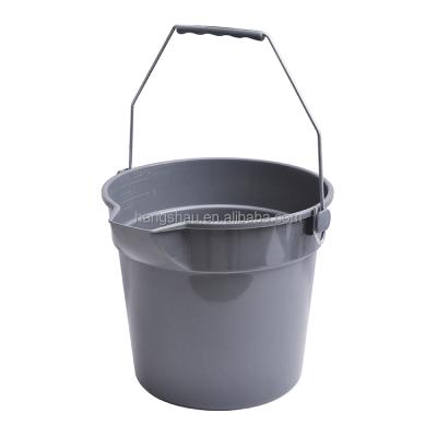 Chine Sustainable Multifunctional Plastic Cleaning Water Bucket With Handle à vendre