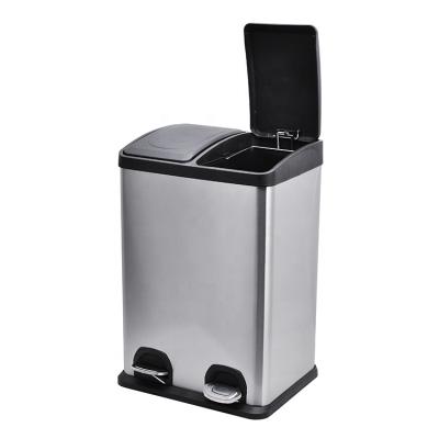 Κίνα 40L / 10Gallon Stainless Steel Sustainable Recycling Bins Rectangular Double Compartment Trash Can προς πώληση