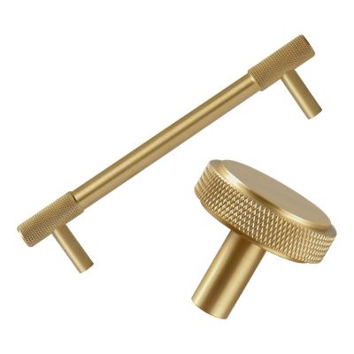 China EUROPEAN Brass Knurled Cabinet Handles Textured Kitchen Brass Handle Furniture Knurling Handle For Drawer Knob Wardrobe Dresser Cabinet for sale