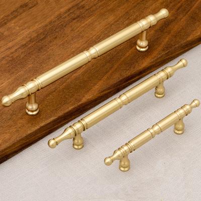 China High Quality Traditional European Brass Cabinet Handle Dresser Knobs Bedroom Furniture Door Handles for sale