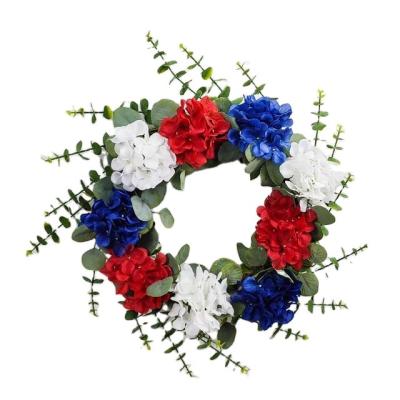 China Wholesale Fabric 45%/Hama Grass 40%/Plastic 15% Manufacturers Independence Day Garlands Decorated With Red, White And Blue Outdoor Living Room Front Door Garlands for sale