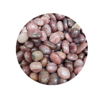 China Hot Sale Natural Feng Shui Hot Sale Natural Gravel Pink Strawberry Crystal quartz tumbled stone decoration for sale for sale