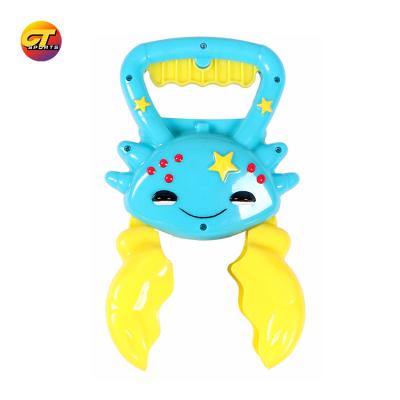 China Mechanical Toys Outdoor Beach Crab Sling Tool Beach Sand Toys for sale