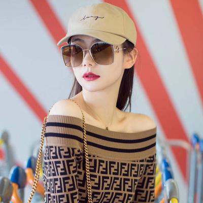 China Net Celebrity Street Shooting Fashion Sunglasses Ladies Retro Sunglasses Big Frame Eyebrow Female Sunglasses for sale