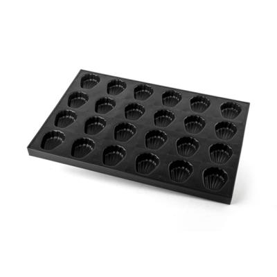 China 12 Cup Baking Trays Non Stick Oven Tray Cupcake Sustainable Cake Mold for Burgers and Hot Dogs for sale