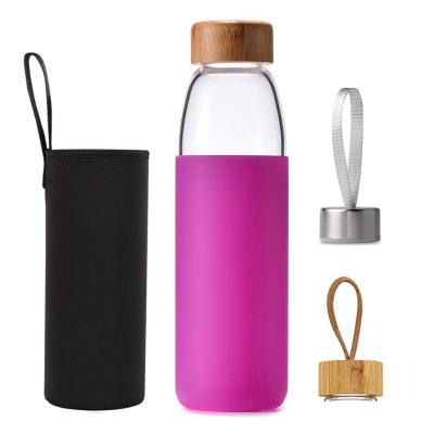 China Sustainable Hot Sale 500ml Glass Water Bottle Eco-friendly Custom Glass Bottle 20oz With Silicone Sleeve Glass Water Bottle for sale