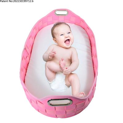 China Viable Cheap Factory Price Felt Baby Newborn Gift Changing Moses Basket With Waterproof Changing Pad for sale