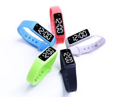 China Build in 2020 CD5 Snapshot Fitness Bracelet Pedometer Sports Smart Wrist Wholesale Waterproof Kids Smart Watch Band for sale