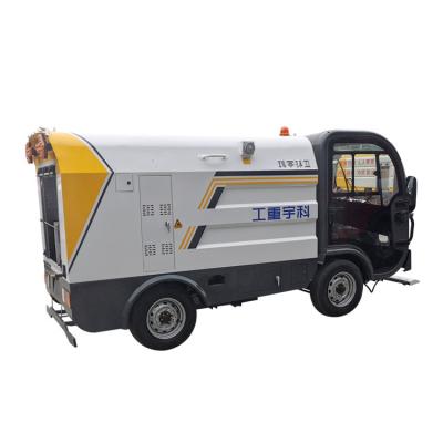 China Factory direct sales of hotels cleaning station truck sweeper truck environmental friendly for sale