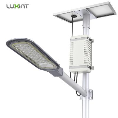 China LUXINT Residential High Quality Large Capacity Battery Dimming Outdoor IP67 80W/100W LED Solar Street Light for sale