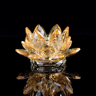 China Modern Decoration Home Custom As A Gift Execution Fine Direct Sales Multiple Sizes Flowers Crystal Candle Holder For Home for sale